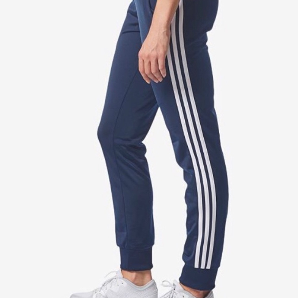🤍 ADIDAS SWEATPANTS💙